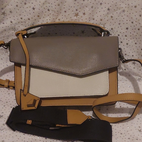 Elegant Tan and Cream Women's Bag. Like New. - Picture 5 of 7